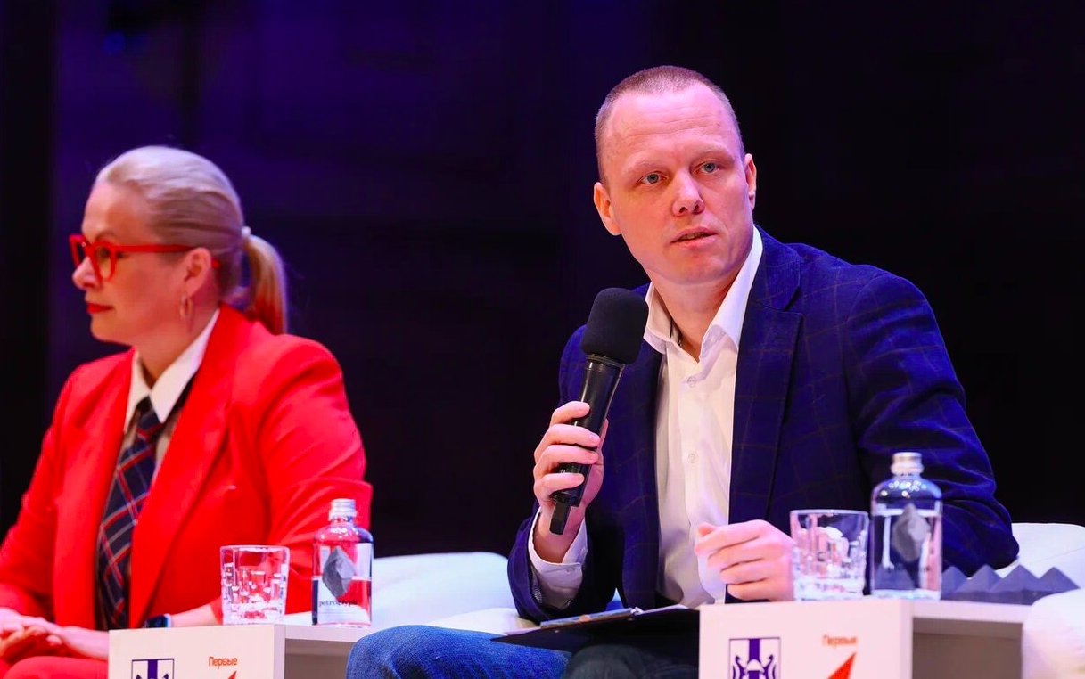 Фото Блогер-миллионник, интервью юнкоров и борьба с фейками. Как в Новосибирске прошёл крупнейший молодёжный медиафорум – ФОТОРЕПОРТАЖ 23 - Сиб.ФМ Фото Блогер-миллионник, интервью юнкоров и борьба с фейками. Как в Новосибирске прошёл крупнейший молодёжный медиафорум – ФОТОРЕПОРТАЖ 23